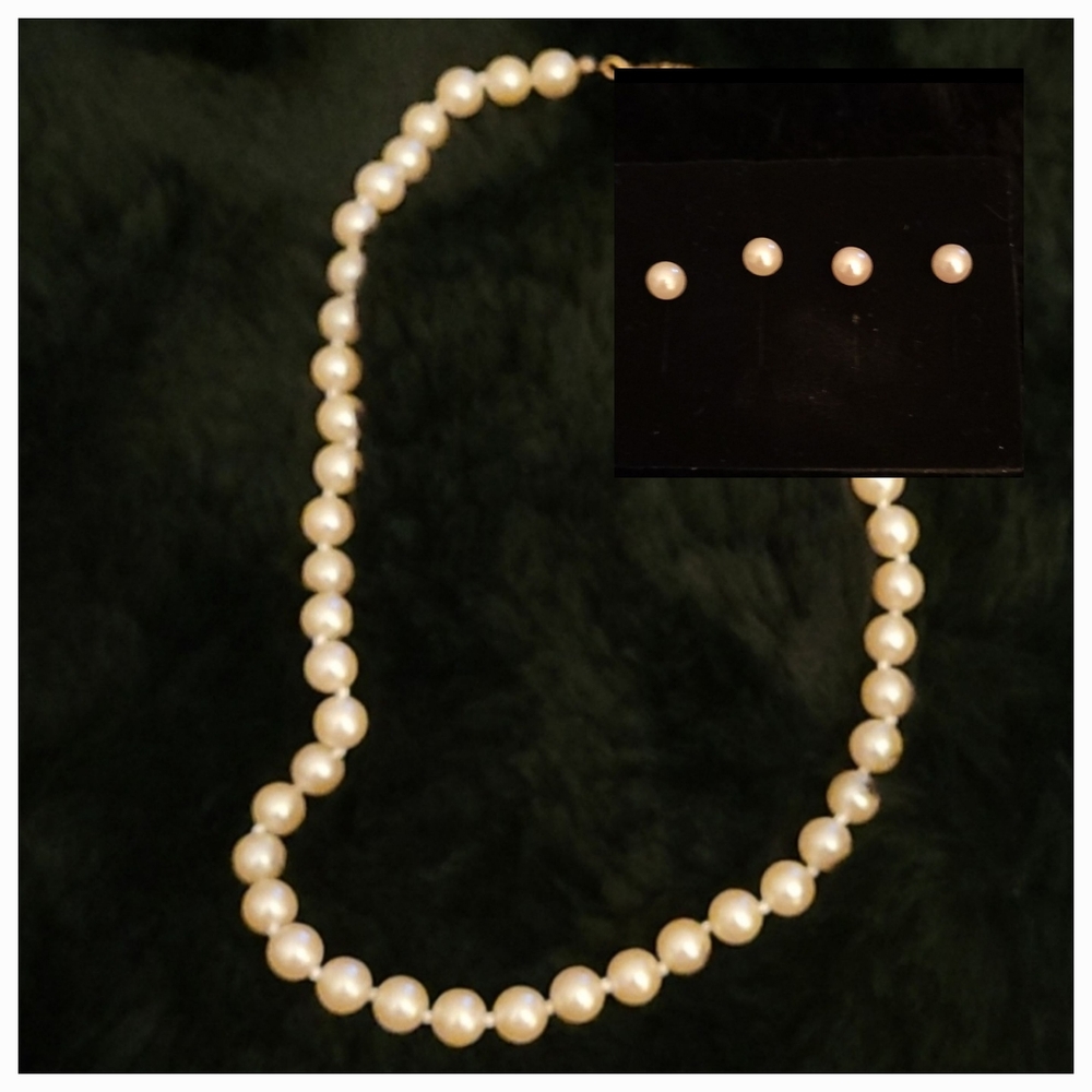 Avon Classic Pearlesque Necklace & Vintage Radiant Pearlesque Earring Duo *NEW*
